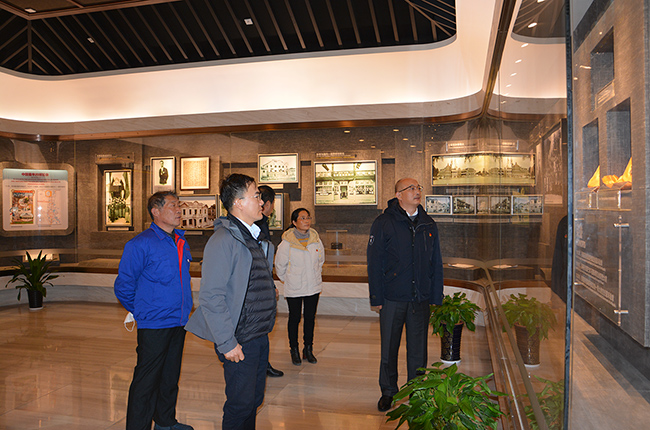 6、參觀張謇紀(jì)念館-恢復(fù)的.jpg